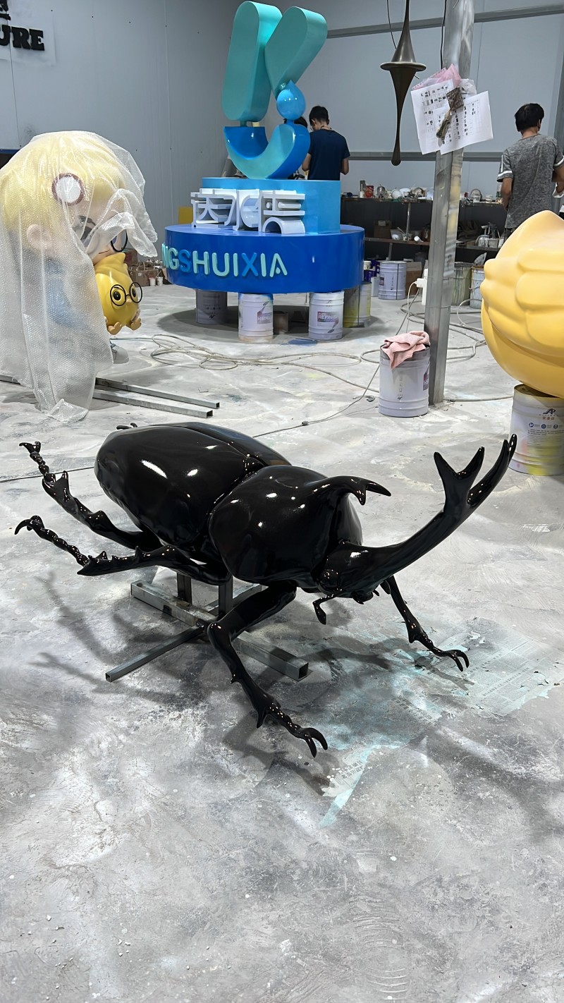 甲壳虫雕塑