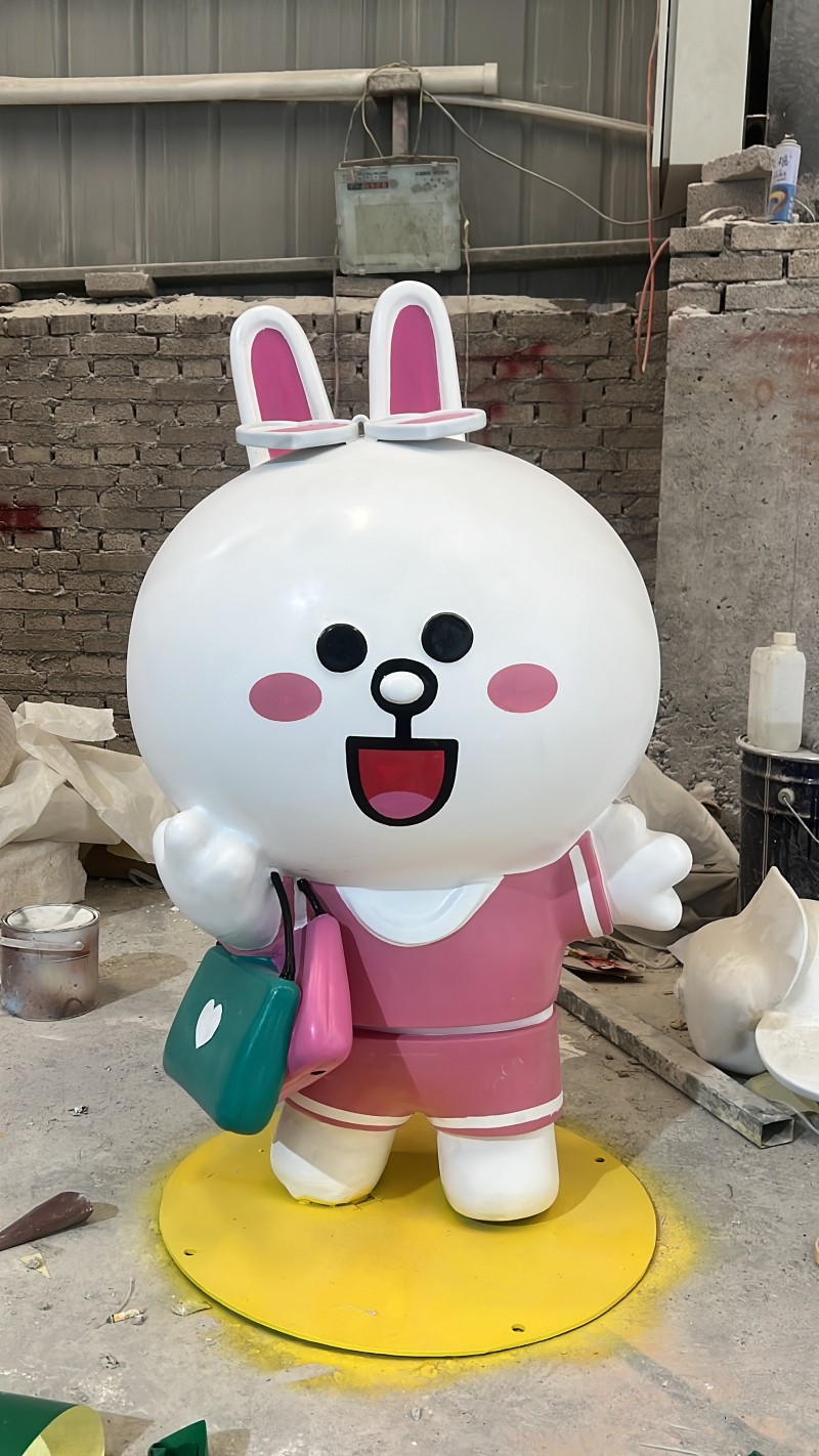 卡通小兔雕塑