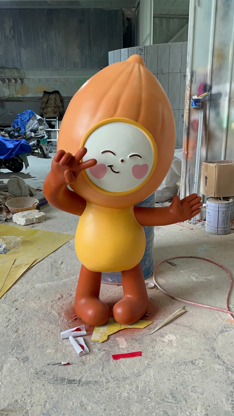 卡通松子雕塑